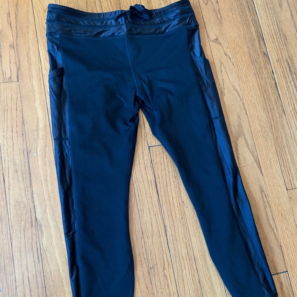 Leggings with pockets